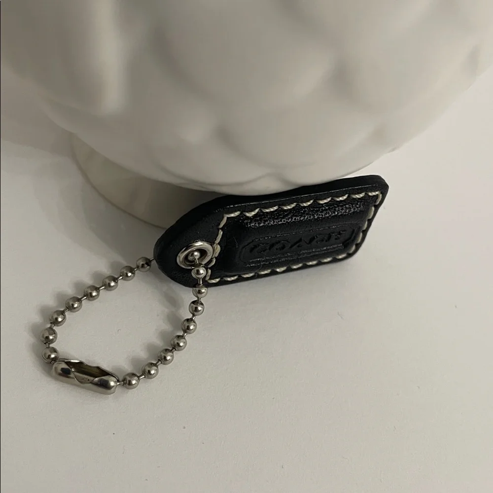 Coach 1.5” Hang Tag | Black
